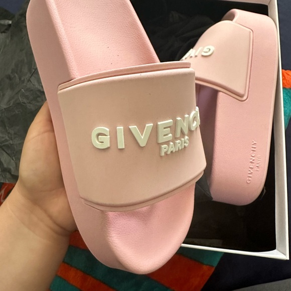 Givenchy Paris Platforms - Picture 6 of 7